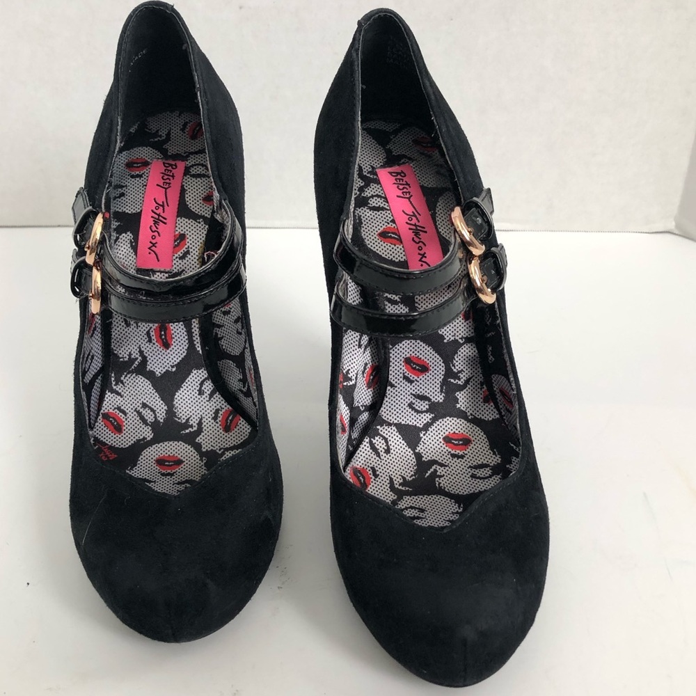 Betsey Johnson Teasee Black Pumps Sz 6.5M